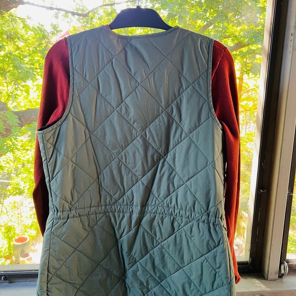 Duluth Trading Co: Quilted Vest and Long Sleeve Shirt Combo - Picture 2 of 7